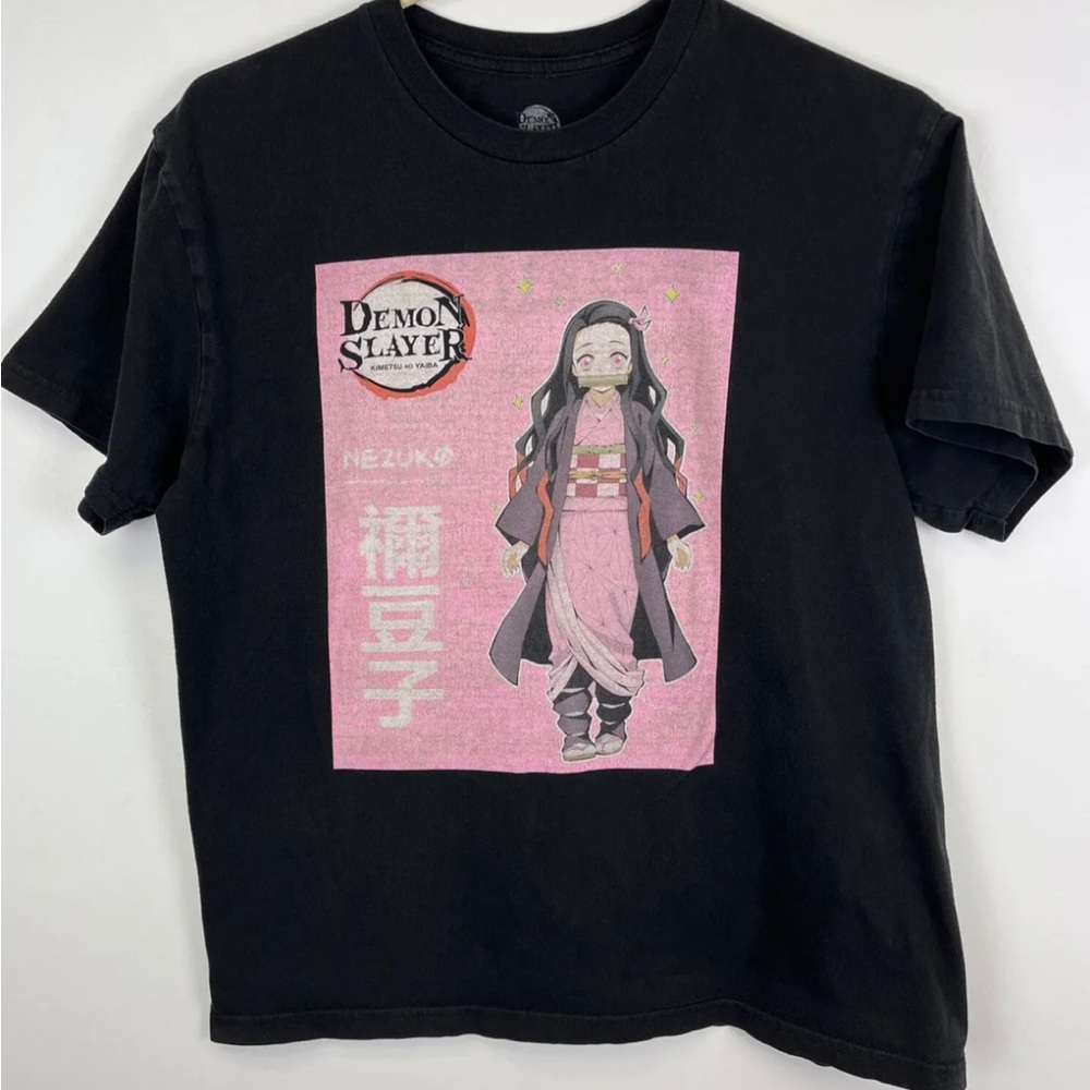 Demon Slayer Anime Manga Black T-shirt Kimetso No Yaiba Sz Medium Fits Short